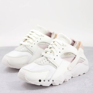 Nike Air Huarache sneakers